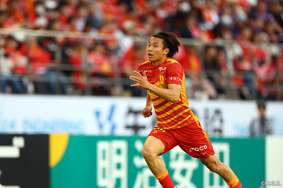甲田英將 | 選手・スタッフ | チーム | 名古屋グランパス公式サイト