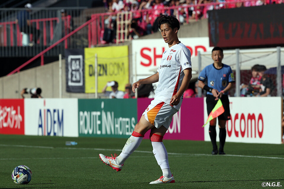 佐藤 瑶大 | 選手・スタッフ | チーム | 名古屋グランパス公式サイト