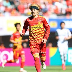 山岸 祐也 | 選手・スタッフ | チーム | 名古屋グランパス公式サイト
