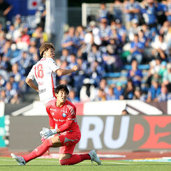 永井謙佑 | 選手・スタッフ | チーム | 名古屋グランパス公式サイト