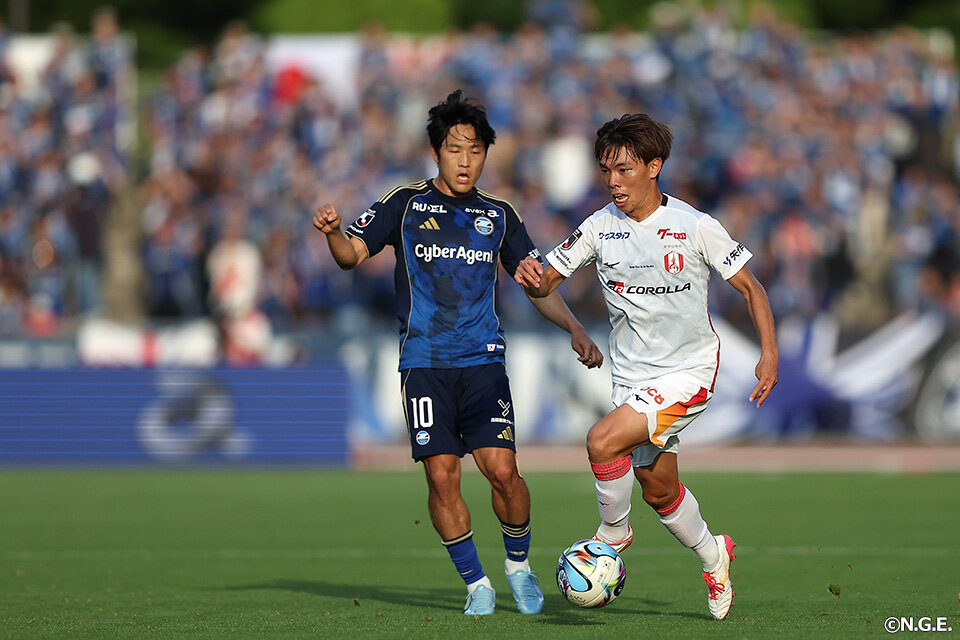 内田宅哉 | 選手・スタッフ | チーム | 名古屋グランパス公式サイト