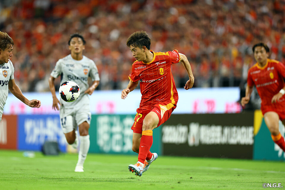 明治安田J1リーグ 第1節：名古屋グランパス vs 清水エスパルス