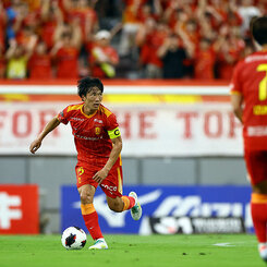 稲垣祥 | 選手・スタッフ | チーム | 名古屋グランパス公式サイト