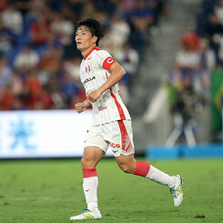 稲垣祥 | 選手・スタッフ | チーム | 名古屋グランパス公式サイト