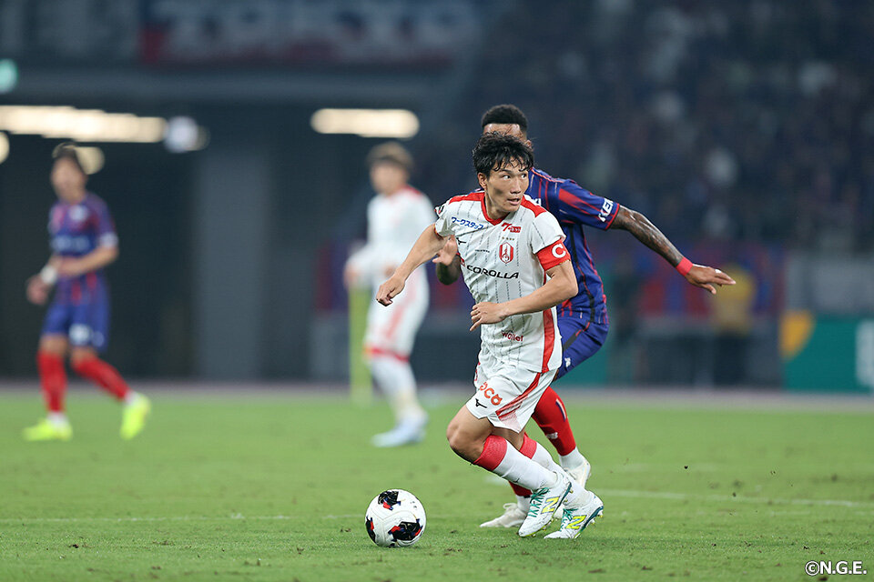 稲垣祥 | 選手・スタッフ | チーム | 名古屋グランパス公式サイト