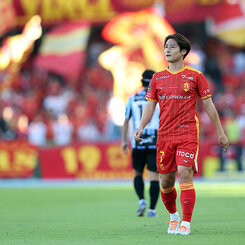 和泉竜司 | 選手・スタッフ | チーム | 名古屋グランパス公式サイト