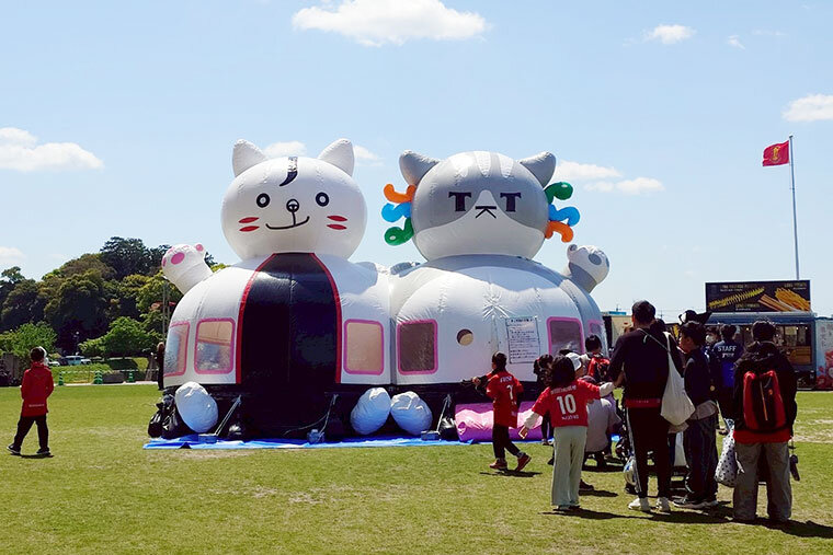 エキサイティングデー】ジェイにゃん＆テクニャンのふわふわ遊具が
