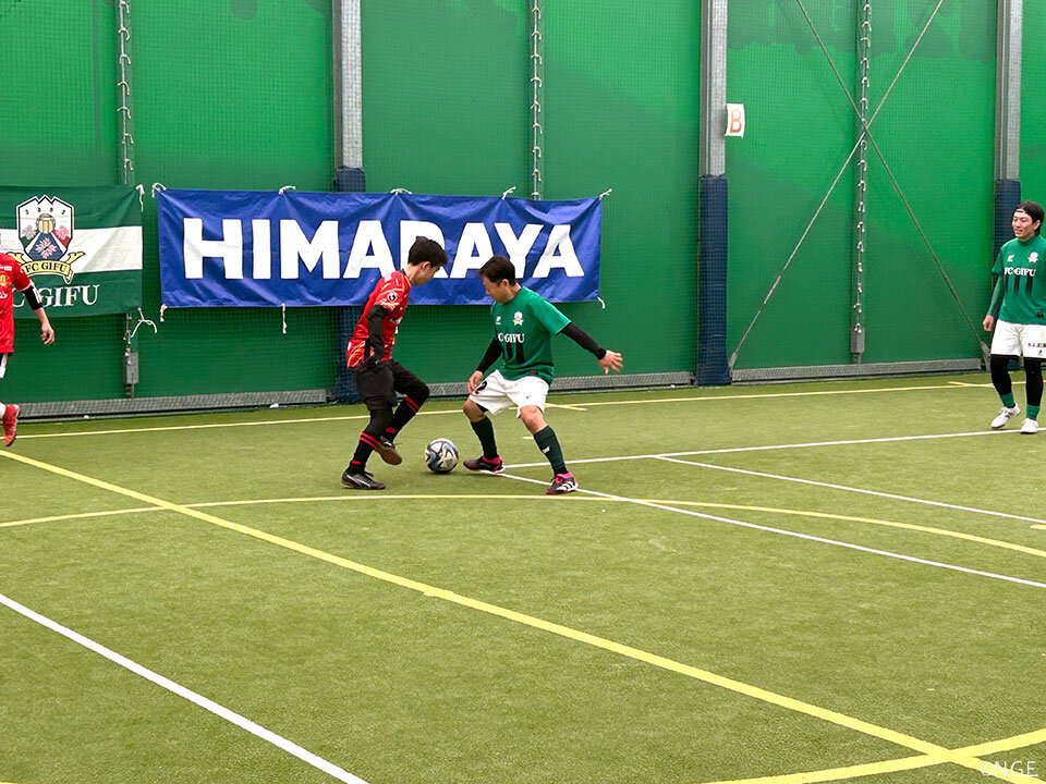 25_1216_school_photo4.jpg