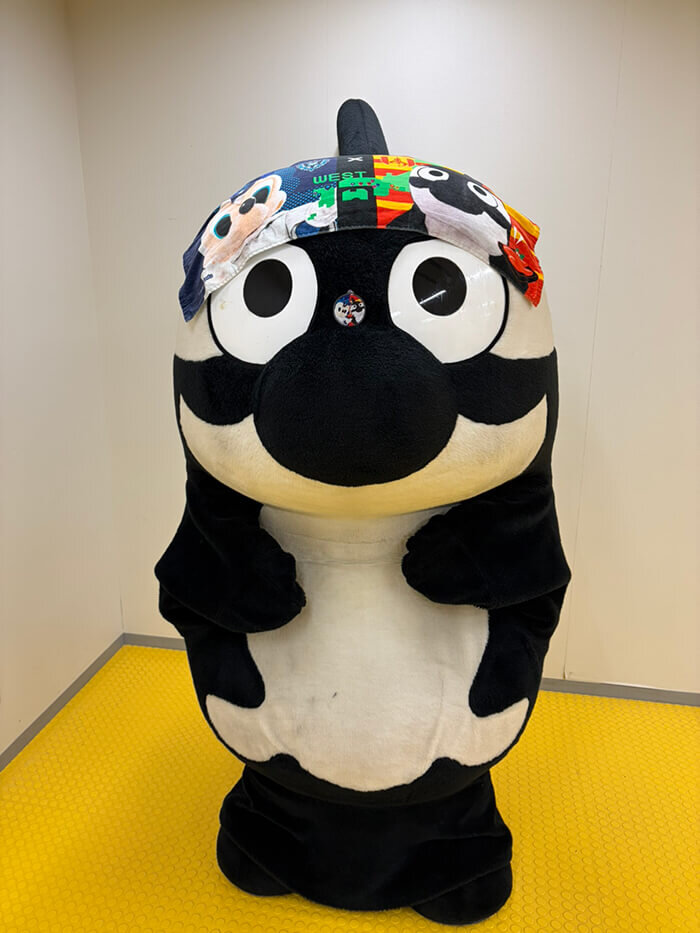26_0306_awaygoods_banner.jpg