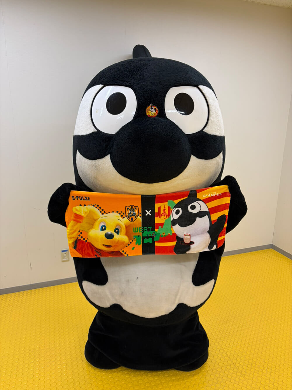 26_0425_awaygoods_banner.jpg