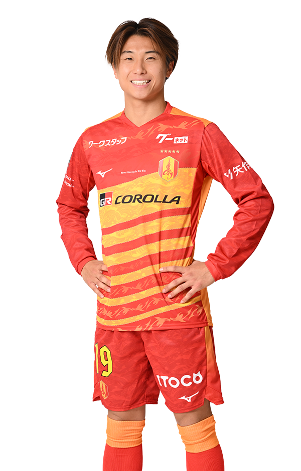 名古屋グランパス 2022 オーセンティックユニフォーム 甲田英將 甲田 英將 | 選手・スタッフ | チーム | 名古屋グランパス公式サイト